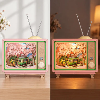Boîte à musique Sakura avant et après allumage de l'éclairage LED