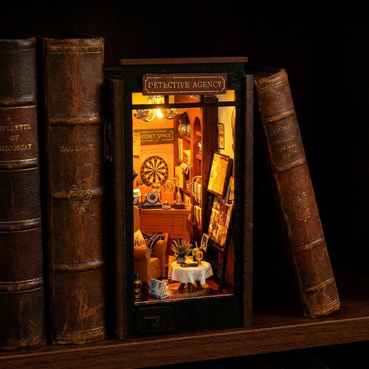 Le Bureau du Détective - kit book nook DIY vue principale