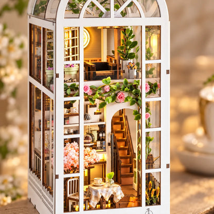 Détail des fleurs, de l'escalier et du mobilier du Jardin de Café