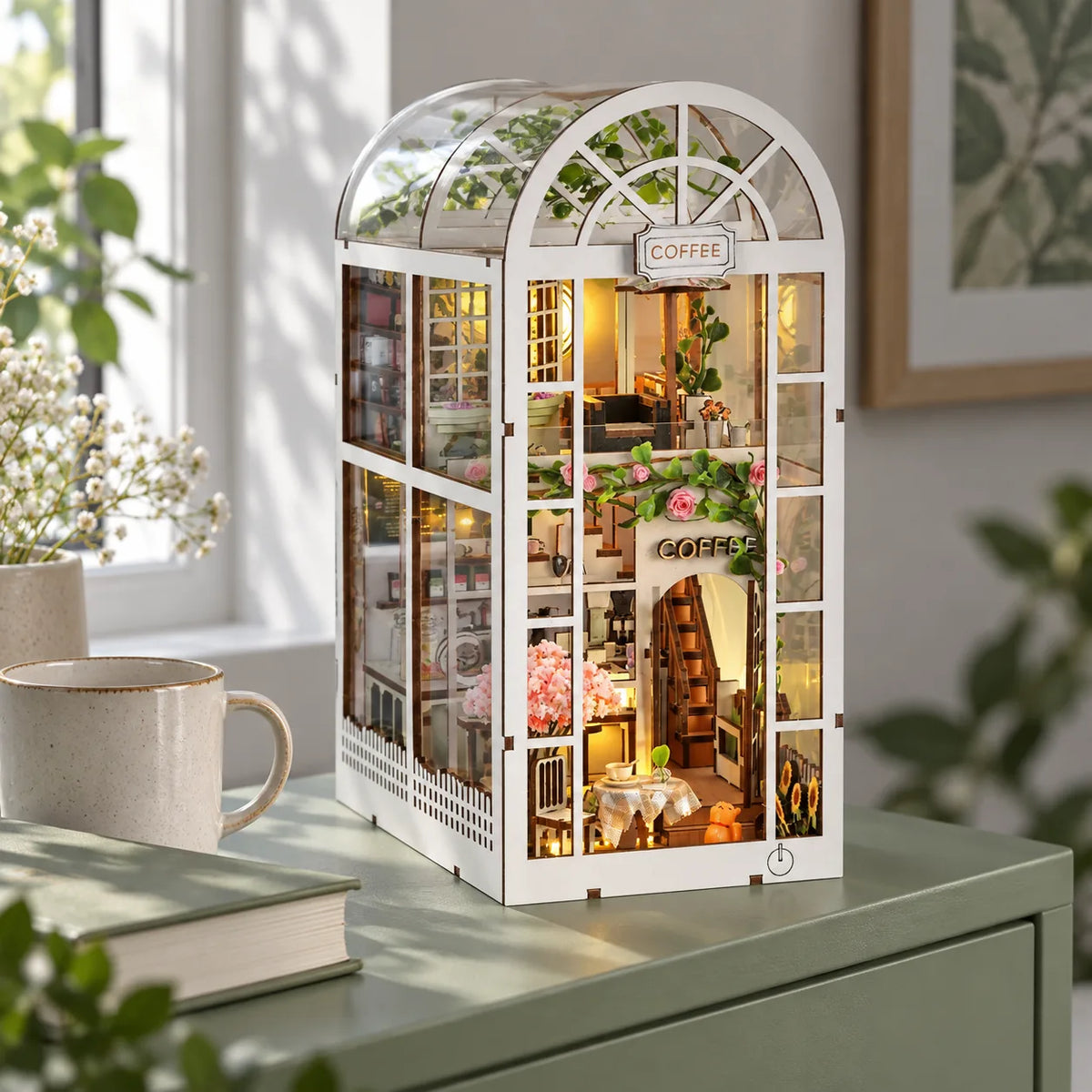 Vue trois quarts du Jardin de Café et de sa verrière courbe