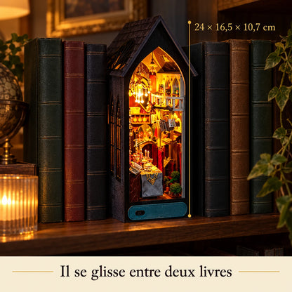 Dimensions réelles du book nook Taverne des Ombres