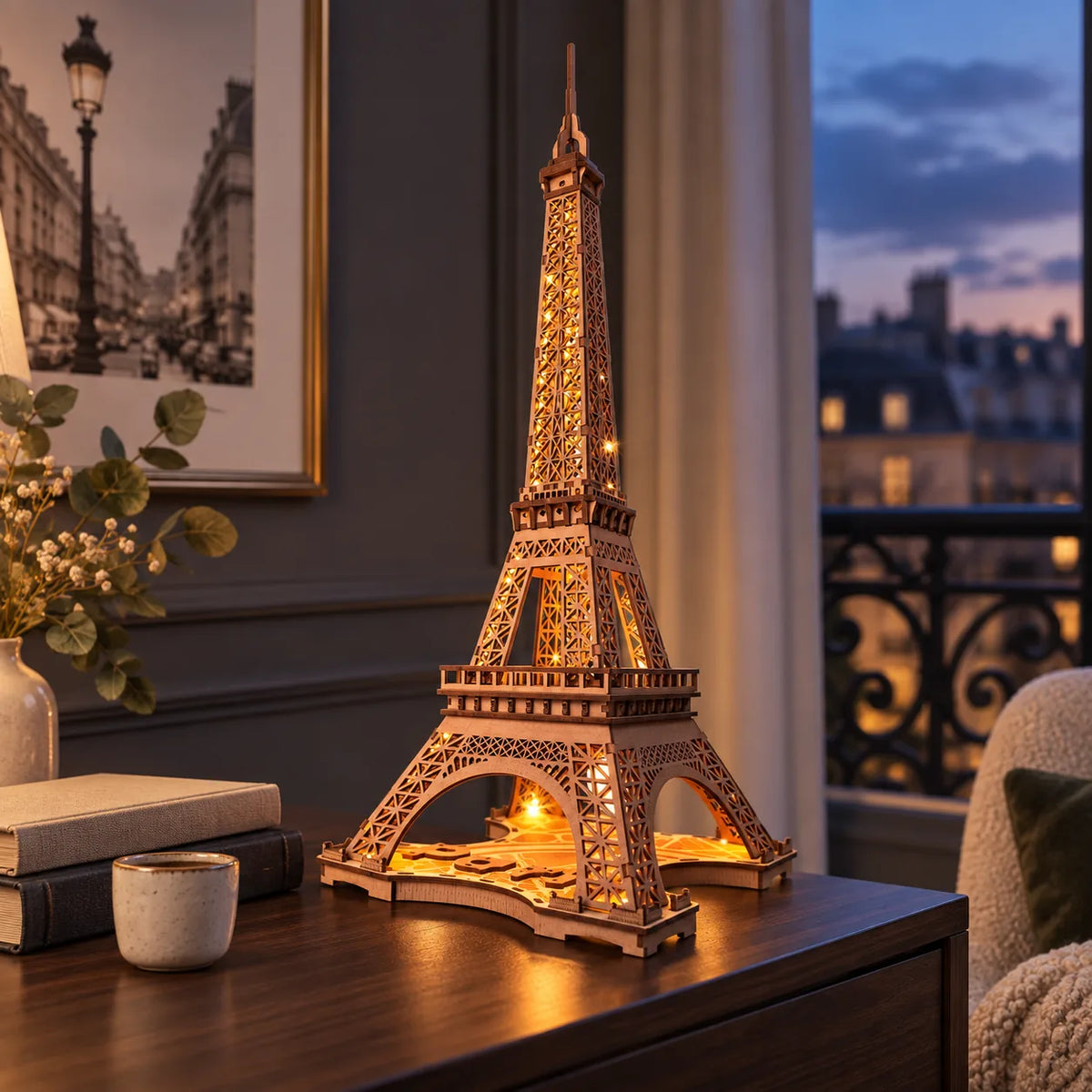 Tour Eiffel en bois illuminée dans un coin lecture